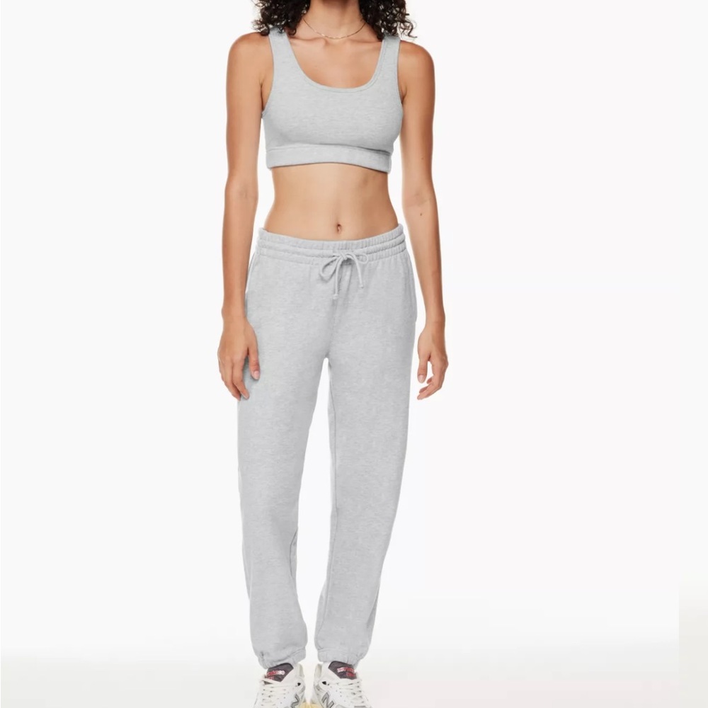 Aritzia Boyfriend Sweatpants